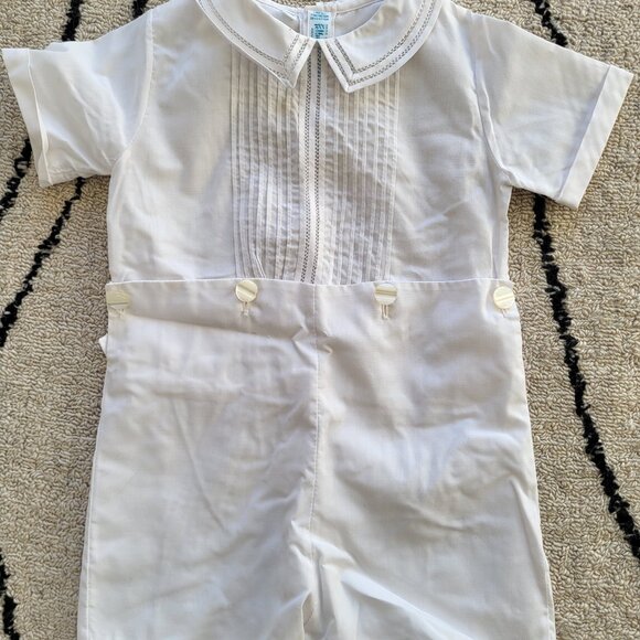 Feltman Brothers Toddlers White Shirt & Shorts 1 piece set - 18 months - Picture 1 of 3
